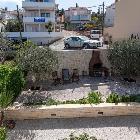 Anita Mit Grossem Balkon Und Meerblick Apartment Trogir